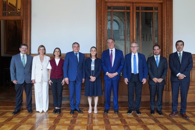 Claudia Sheinbaum se reúne con el director de Baker Hughes