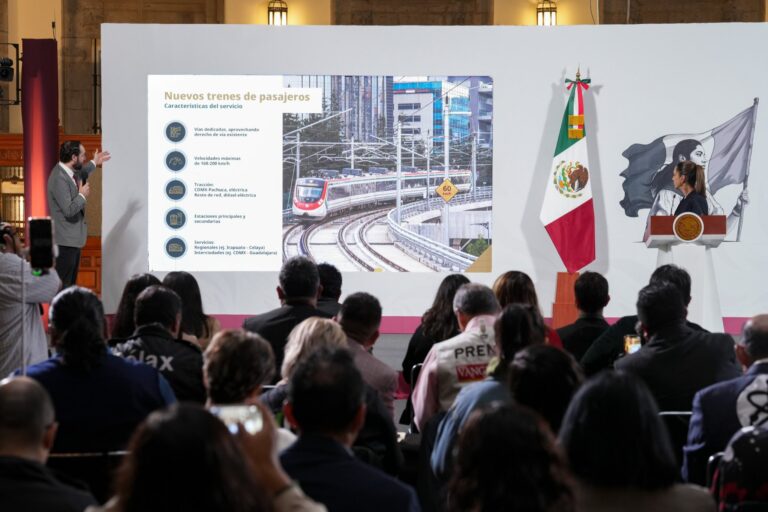 Sheinbaum presenta avance en la construcción de trenes de pasajeros en México