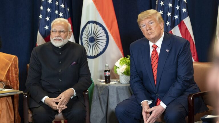 Trump ‘castiga’ a India con aranceles de 25% por apoyar a Rusia