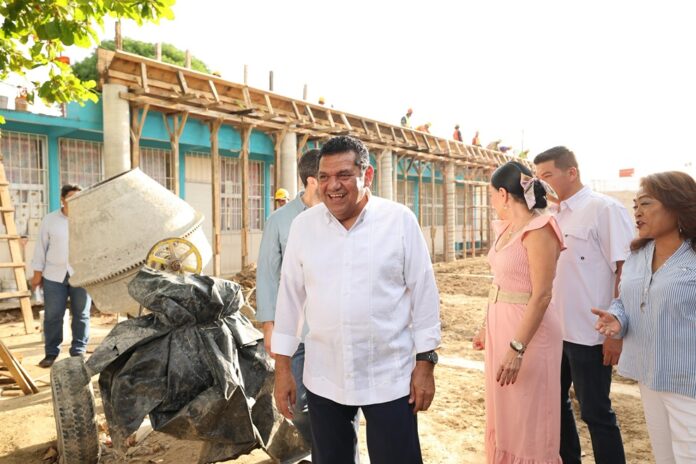 Comalcalco contará con infraestructura educativa moderna y segura