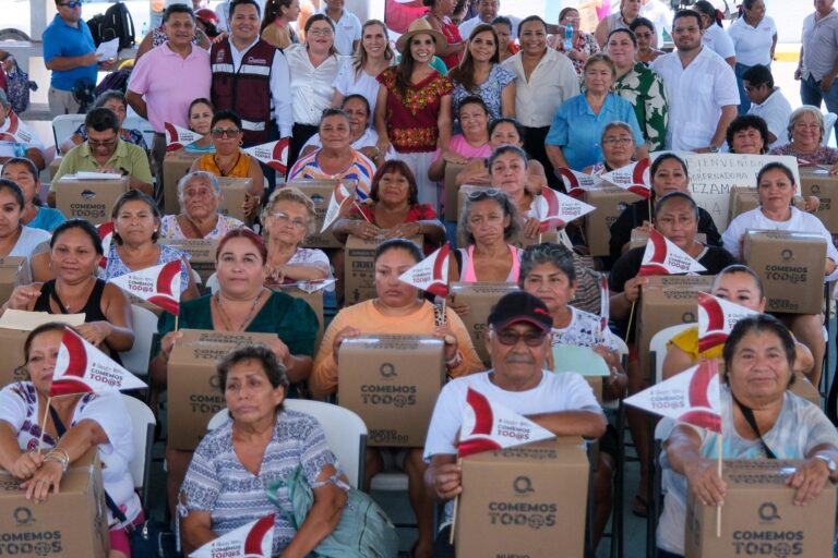 Mara Lezama entregan programa “Comemos Tod@s” en Isla Mujeres
