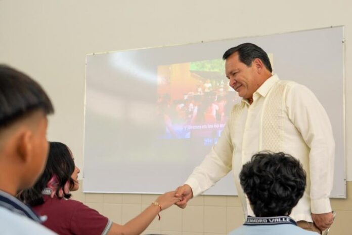 Destinan 63 mdp para el fortalecimiento de escuelas en Yucatán
