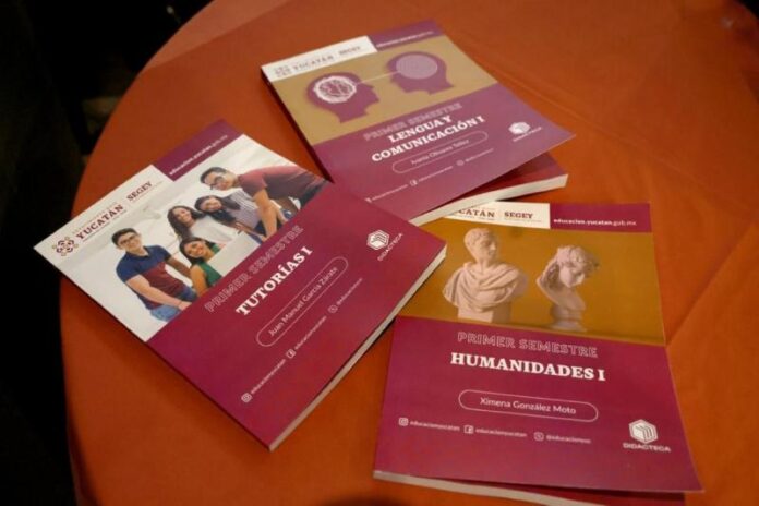 Preparatorias de Yucatán contarán nuevos libros de texto