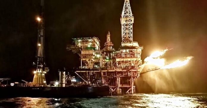Presuntos piratas asaltan la plataforma petrolera Akal-Romeo en Campeche