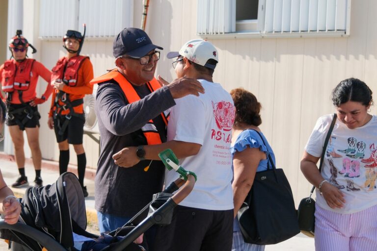 Mara Lezama reconoce a capitanes rescatados en Puerto Juárez