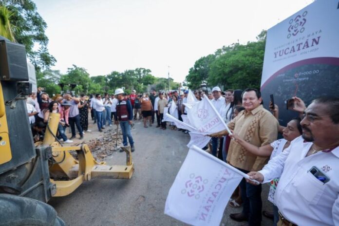 Reconstruyen la carretera Emiliano Zapata–Xul, en Oxkutzcab