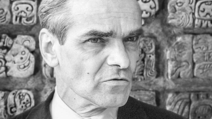 Rinden homenaje a Yuri Knórosov, padre de la epigrafía maya