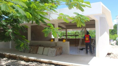 Supervisan avances en obras educativas de Mérida