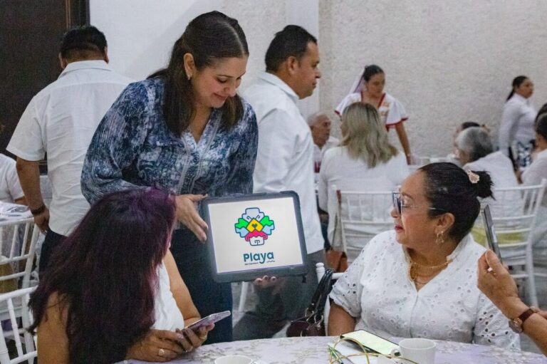 Estefanía Mercado lleva a Chetumal el “Modelo Playa” como referente de gobierno ciudadano