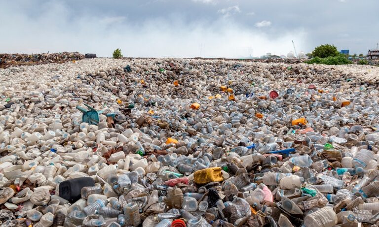Fracasan negociaciones del tratado internacional sobre contaminación de plásticos