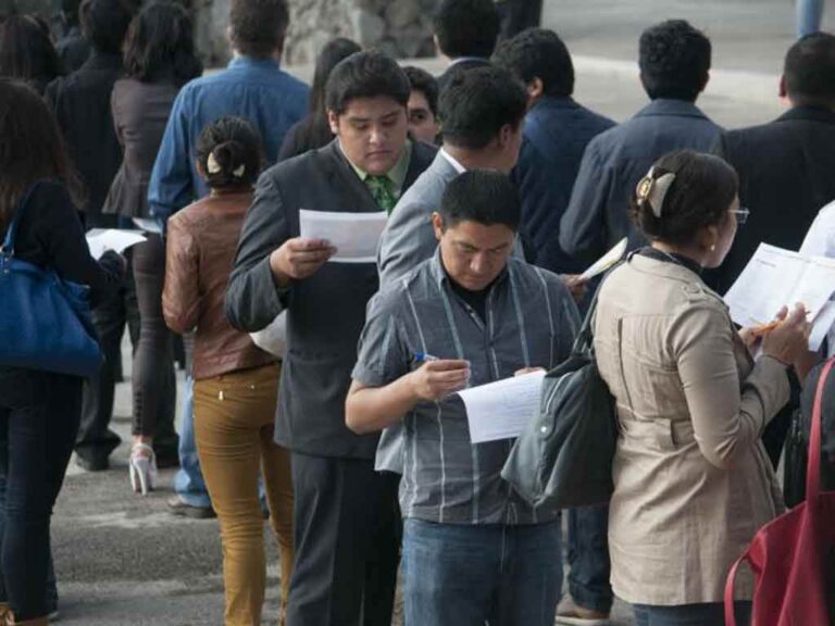 LOS CAPITALES: Bajó la pobreza, pero aumentó 35.1% la pobreza laboral: BBVA
