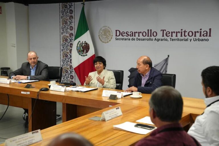 Firman Sedatu e Inafed convenio para fortalecer a los gobiernos municipales