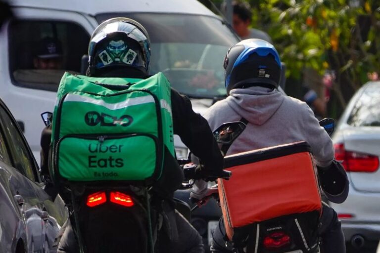 Motociclistas por aplicación buscan acuerdos con Semovi