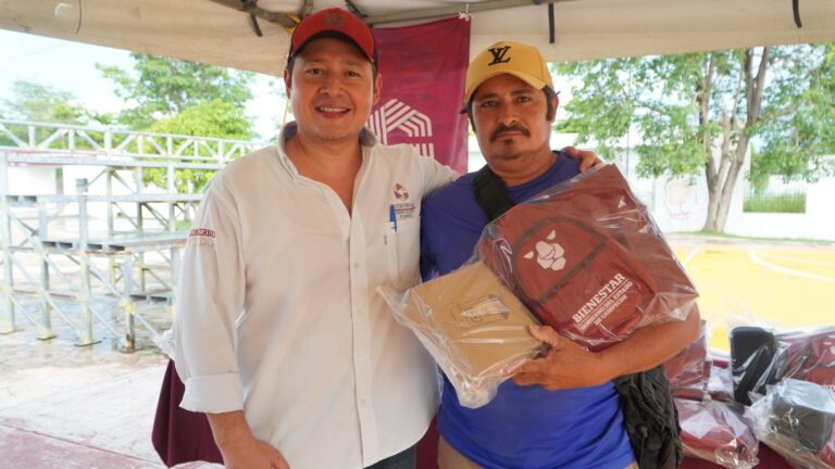 Mototortilleros de Campeche reciben kits de trabajo con “Emprender Contigo”