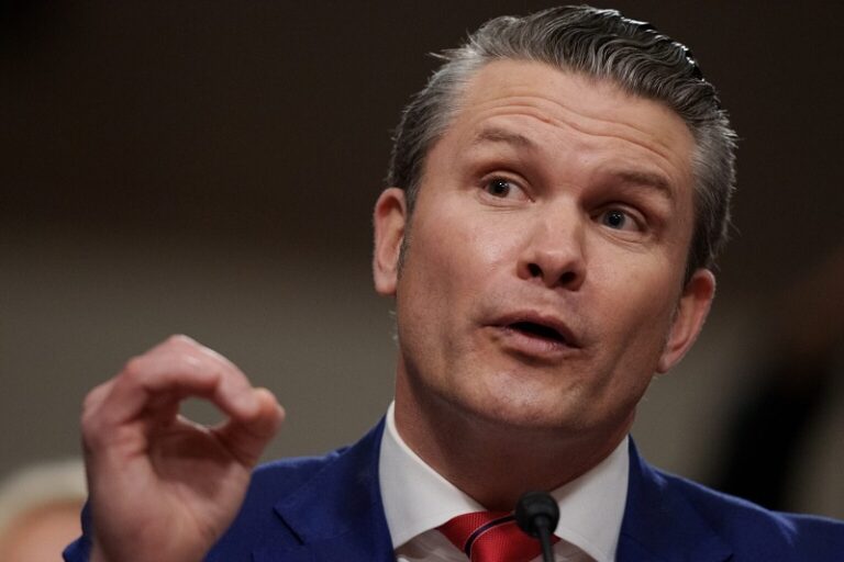 “Estamos vigilando a los cárteles”, afirma Pete Hegseth secretario de Defensa de EU; “tomaremos acciones en el momento oportuno”