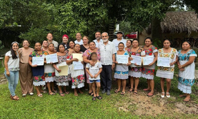 Cocineras y cocineros de Yucatán se certifican en gastronomía tradicional