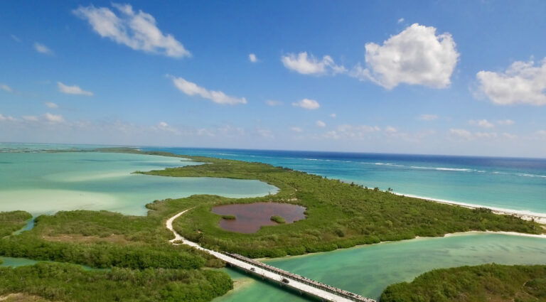 Maya Ka’an, un destino donde la naturaleza y la cultura maya se entrelazan