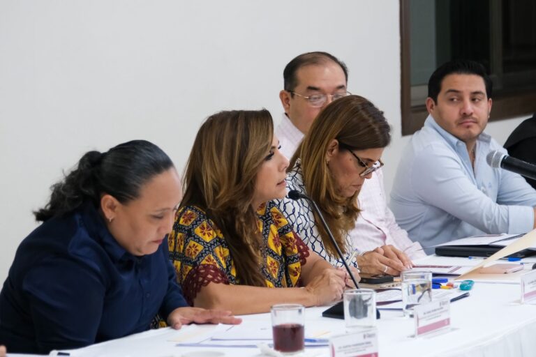 Mara Lezama se reúne con su gabinete para revisar avances de proyectos estratégicos