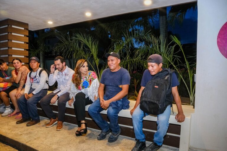 Mara Lezama supervisa la modernización de paraderos en la zona hotelera de Cancún