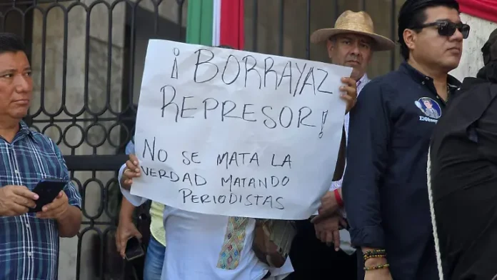 Marchan en Tuxtla Gutiérrez en apoyo a la periodista Mary José Díaz