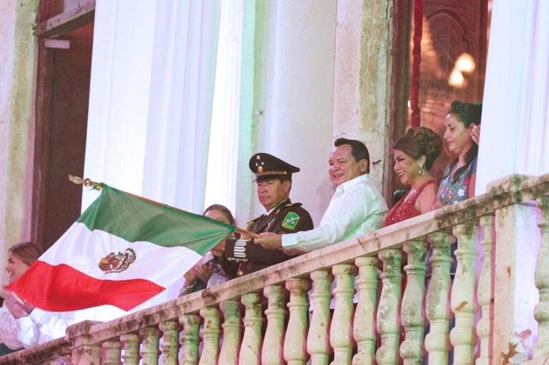 Yucatán conmemora el 215 aniversario del inicio de la Independencia de México