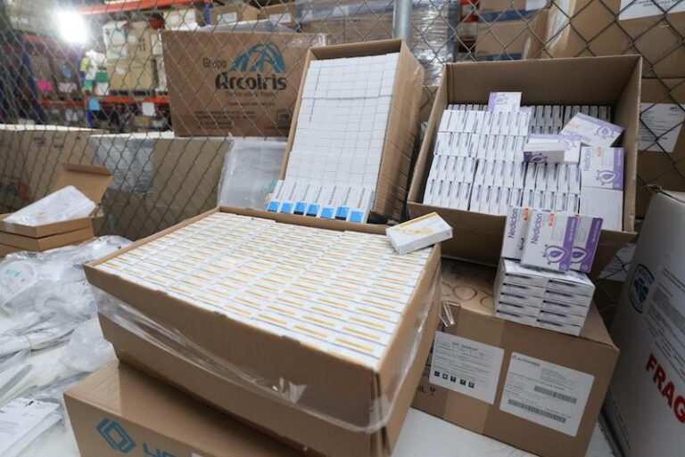 Farmacéuticas siguen incumpliendo contratos: Claudia Sheinbaum