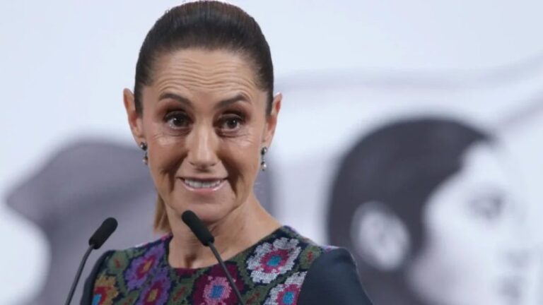 “Toma chocolate, paga lo que debes”: Claudia Sheinbaum exigió a Ricardo Salinas Pliego pagar sus deudas del SAT y en Estados Unidos