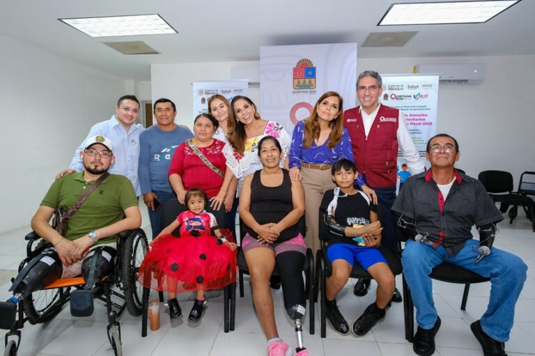 Entregan prótesis a personas de cinco municipios de Quintana Roo