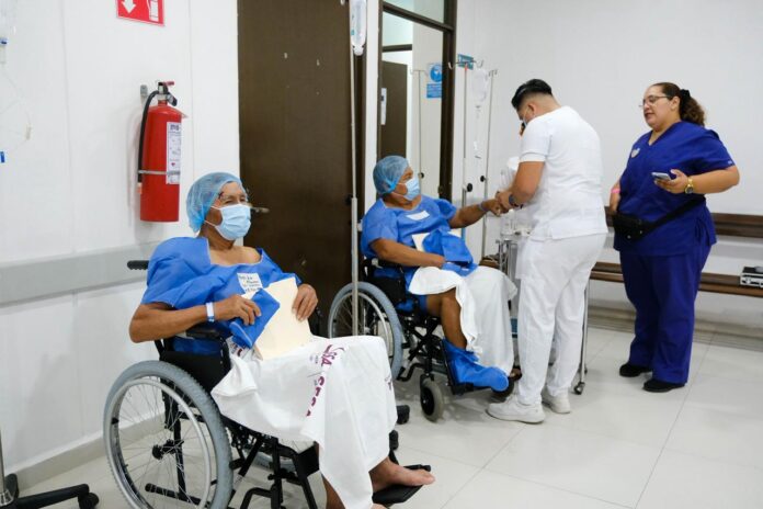 Impulsan las jornadas de cirugías de cataratas en Quintana Roo