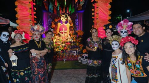 Mara Lezama encabeza celebraciones del “Janal Pixan 2025” en Chetumal