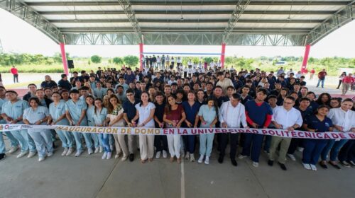 Mara Lezama inaugura domo y canchas de usos múltiples en la Universidad Politécnica de Bacalar