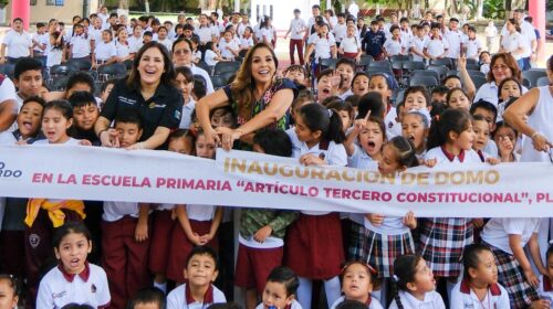 Mara Lezama inaugura nuevo domo escolar en primaria de Playa del Carmen