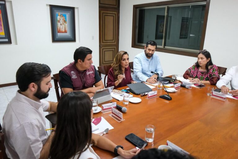 Mara Lezama se reúne con las y los presidentes municipales de Quintana Roo
