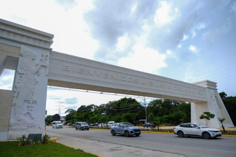 Playa del Carmen estrena Arco de Acceso para mayor seguridad