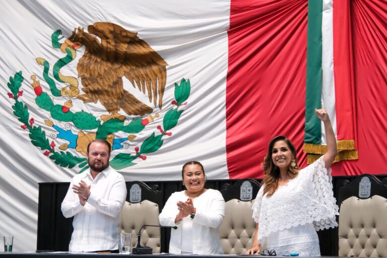 Quintana Roo celebra sus primeros 51 años como estado libre y soberano