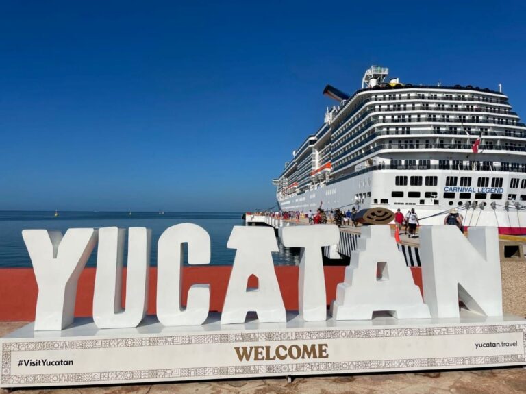 Yucatán le da la bienvenida al crucero Carnival Legend