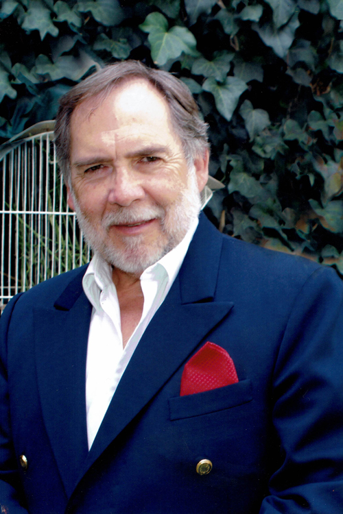 LOS CAPITALES: Se intensifica guerra comercial EU-China; el conflicto provoca caída del peso