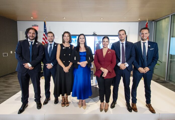 oto_unimiami_alcaldesa_de_doral-jpg