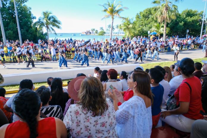 Conmemoran el 115 aniversario de la Revolución Mexicana en Chetumal