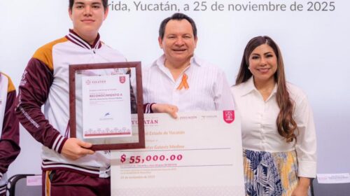 Díaz Mena entrega el Premio Estatal del Deporte y el de Mérito Deportivo Yucateco