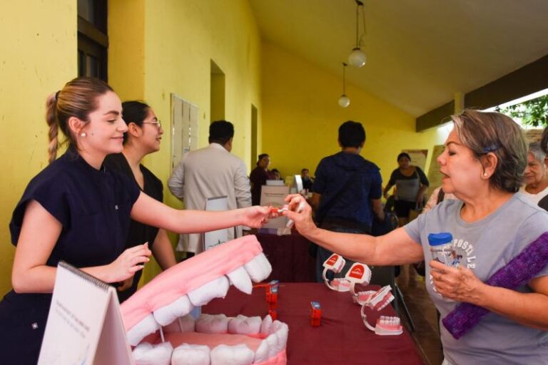 Impulsan acciones de prevención y salud bucal en el Centro Cultural La Ibérica