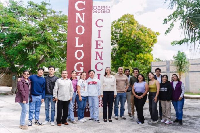 Jóvenes yucatecos recibirán apoyos para participar en congresos y estancias científicas