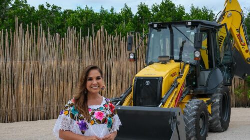 Mahahual recibe nuevo equipo para reforzar la limpieza de sargazo