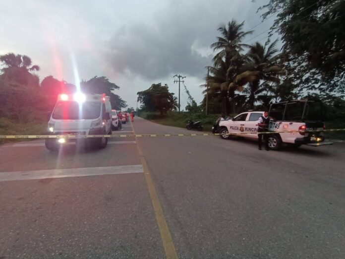 Pemex evacúa personal tras fuga de gas en ducto de Atasta, Campeche