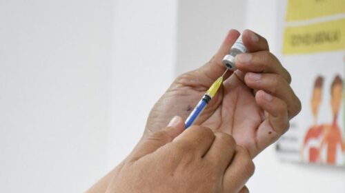 Yucatán refuerza campaña de vacunación contra influenza, Covid-19 y neumococo