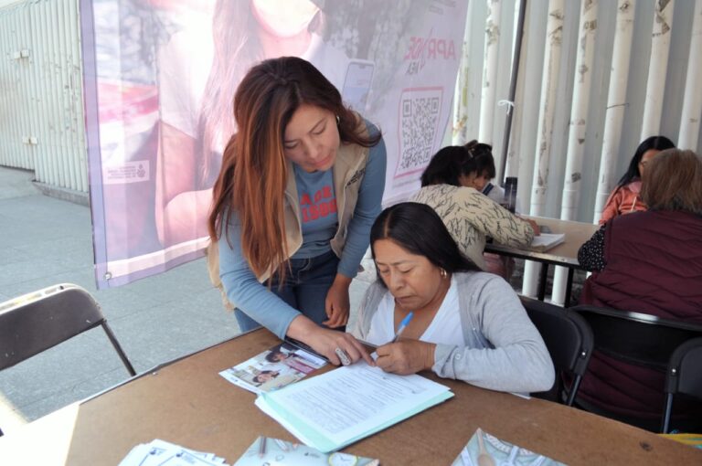 A través del INEA el Gobierno de México atiende a 20 mil jóvenes, adultos, indígenas y personas con discapacidad en rezago educativo: Mario Delgado Carrillo