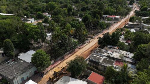 Gobierno de Yucatán reconstruye calles en Tekal de Venegas
