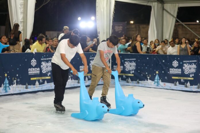 ‘Magia sobre Hielo‘: Inauguran pista de patinaje gratuita en Mérida
