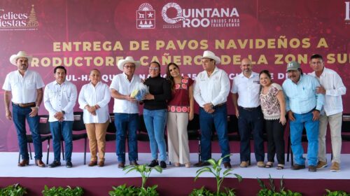 Mara Lezama entrega 3 mil 640 pavos a familias cañeras del sur de Quintana Roo