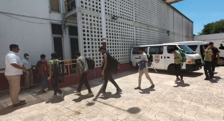 Anuncia Sheinbum creación de bolsa para pagar fianzas de migrantes detenidos en EU